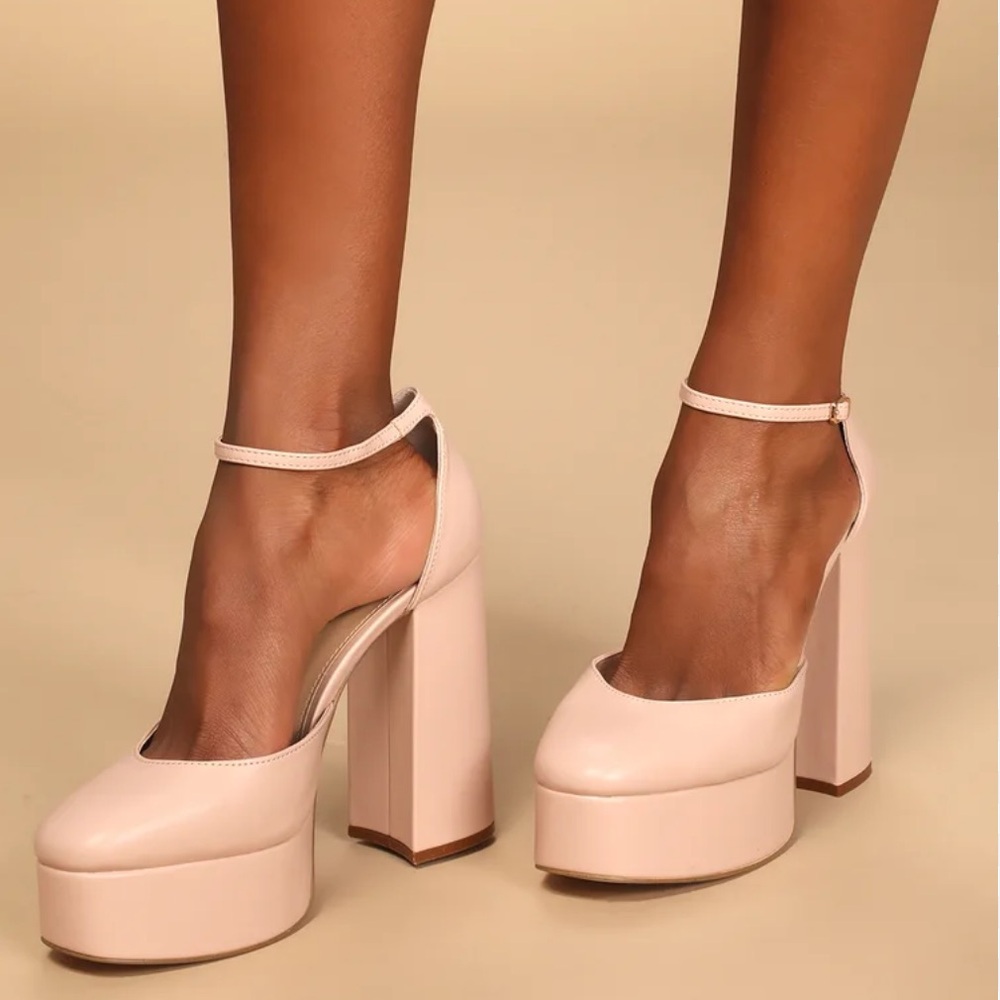 DREAM PAIRS
High Chunky Square Toe Ankle Strap Platform Pumps